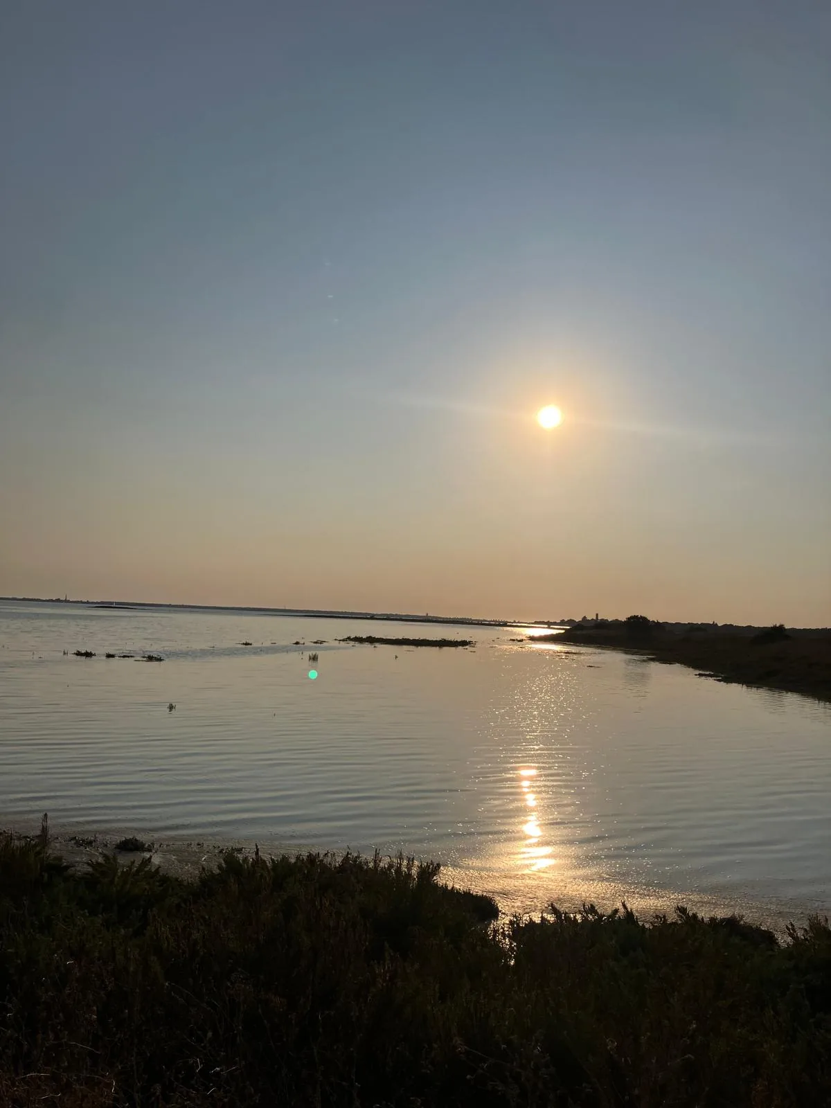 Reflets du couchant sur l'eau